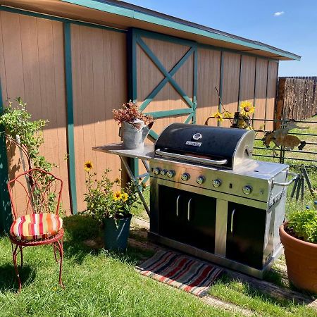 Yellowstone Cattle Baron Ensuite, Private Entrance & Parking - Prairie Rose B&B Cheyenne Exterior foto