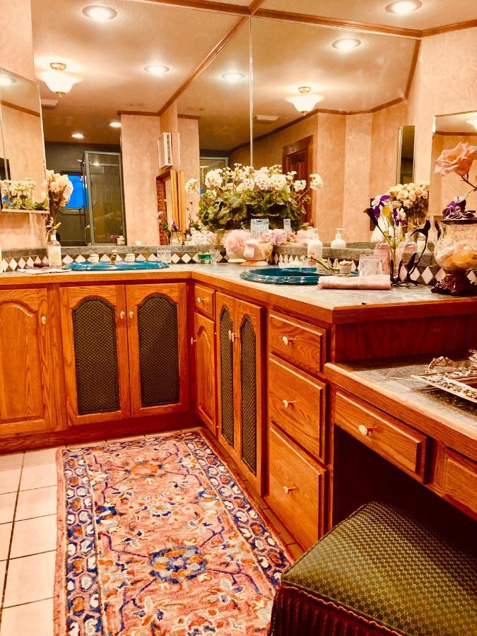 Yellowstone Cattle Baron Ensuite, Private Entrance & Parking - Prairie Rose B&B Cheyenne Exterior foto
